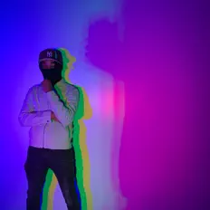 Crock सुनें, म्यूज़िक वीडियो देखें, बायो पढ़ें, दौरे की तारीखें और बहुत कुछ देखें!