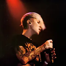 Posłuchaj wykonawcy SXNDER, obejrzyj teledyski, przeczytaj biografię, zobacz daty tras koncertowych i nie tylko!