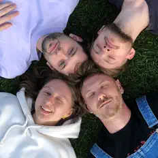 Escucha a KANAWA, mira videos musicales, lee su biografía, consulta las fechas de las gira y más.