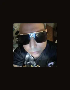 收听 Lava Lavish、观看音乐视频、阅读小传、查看巡演日期等 ！