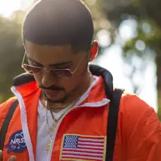 聆聽 Dell、觀看音樂影片、閱讀小傳、查看巡演日期等！