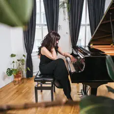 收听 Tutu Aydınoğlu、观看音乐视频、阅读小传、查看巡演日期等 ！