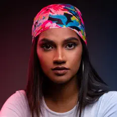 Falan Andrea सुनें, म्यूज़िक वीडियो देखें, बायो पढ़ें, दौरे की तारीखें और बहुत कुछ देखें!