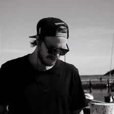 Dengarkan Keithpop, tonton video musik, baca bio, lihat tanggal tur & lainnya!