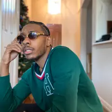 RjDonnを聴いたり、ミュージックビデオを鑑賞したり、経歴やツアー日程などを確認したりしましょう！