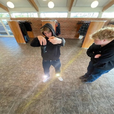 hjem (feat. oller, pakkeløber & mik3yhæld) - Single