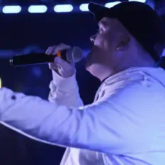 收听 LJ Jones、观看音乐视频、阅读小传、查看巡演日期等 ！
