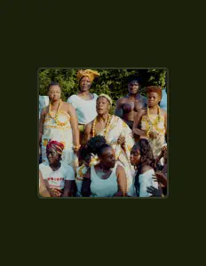 聆聽 Segano、觀看音樂影片、閱讀小傳、查看巡演日期等！