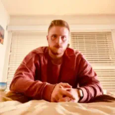Poslechněte si interpreta Michael, sledujte hudební videa, přečtěte si životopis, podívejte se na data turné a další informace.