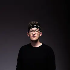 Dominik Skrzyniarzを聴いたり、ミュージックビデオを鑑賞したり、経歴やツアー日程などを確認したりしましょう！