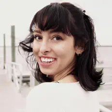 收听 Amorie、观看音乐视频、阅读小传、查看巡演日期等 ！