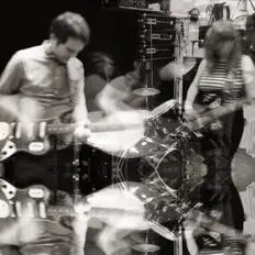 Hör dir Rip Room an, schau dir Musikvideos an, lies die Biografie, finde Tourdaten und mehr!