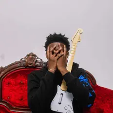 Ahkkiieeを聴いたり、ミュージックビデオを鑑賞したり、経歴やツアー日程などを確認したりしましょう！