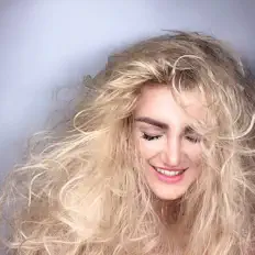 Dengarkan VITAYA, tonton video musik, baca bio, lihat tanggal tur & lainnya!