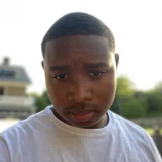 Ouve Yung Leny, vê vídeos de música, lê a biografia, vê as datas da digressão e muito mais!