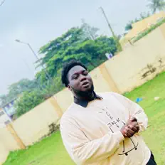 聆聽 Oma、觀看音樂影片、閱讀小傳、查看巡演日期等！