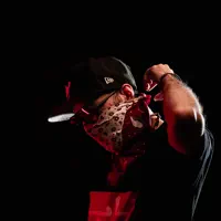 Hör dir undefined an, schau dir Musikvideos an, lies die Biografie, finde Tourdaten und mehr!