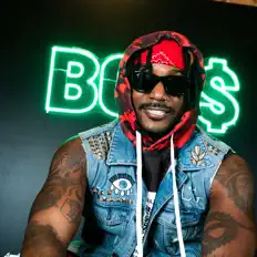 IamBoloを聴いたり、ミュージックビデオを鑑賞したり、経歴やツアー日程などを確認したりしましょう！