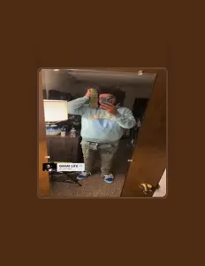 Hör dir BackDoor Kobe an, schau dir Musikvideos an, lies die Biografie, finde Tourdaten und mehr!