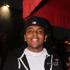 Ouve King Garron, vê vídeos de música, lê a biografia, vê as datas da digressão e muito mais!