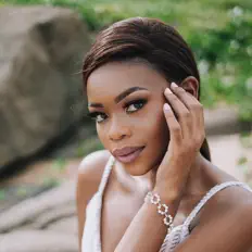 Luister naar Kile, bekijk muziekvideo's, lees de bio, bekijk de tourdata, en meer!