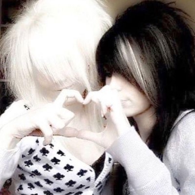 Next To U (feat. 6Arelyhuman & Syris) - Single