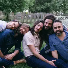 Poslechněte si interpreta Cabin Boys, sledujte hudební videa, přečtěte si životopis, podívejte se na data turné a další informace.