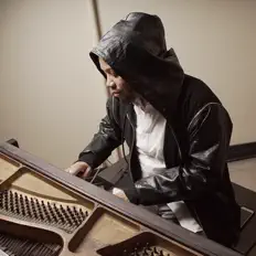 Escucha a Andrae Alexander, mira videos musicales, lee su biografía, consulta las fechas de las gira y más.