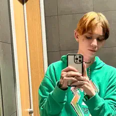 Lufi dinle, müzik videolarını izle, biyografisini oku, tur tarihlerini ve daha fazlasını gör!