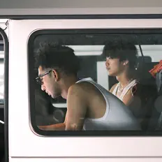 收听 The Vison、观看音乐视频、阅读小传、查看巡演日期等 ！