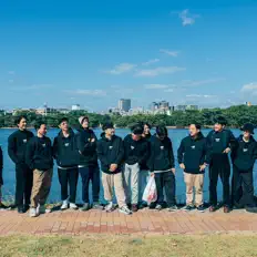 BOAT सुनें, म्यूज़िक वीडियो देखें, बायो पढ़ें, दौरे की तारीखें और बहुत कुछ देखें!