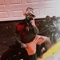 Ouve Royal September, vê vídeos de música, lê a biografia, vê as datas da digressão e muito mais!