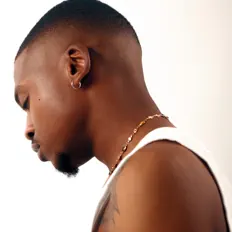 Poslechněte si interpreta Michael Nereus, sledujte hudební videa, přečtěte si životopis, podívejte se na data turné a další informace.