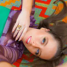 Escucha a Manon Ward, mira vídeos musicales, lee la biografía, consulta fechas de giras y mucho más.