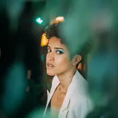 Listen to Aline Frazão, watch music videos, read bio, see tour dates & more!