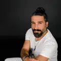 Kara Gözlü Kız