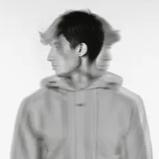 聆聽 Wasback、觀看音樂影片、閱讀小傳、查看巡演日期等！