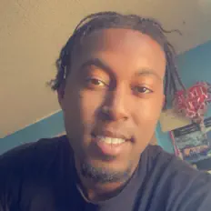 收听 PrinceOnDemand、观看音乐视频、阅读小传、查看巡演日期等 ！