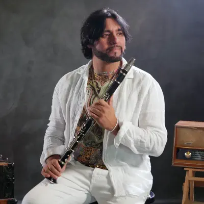 Listen to Artur Qerimi, watch music videos, read bio, see tour dates & more!