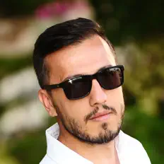 Ali Fuad Bodurを聴いたり、ミュージックビデオを鑑賞したり、経歴やツアー日程などを確認したりしましょう！