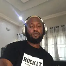 Ouça Luckystarz, assista a videoclipes, leia a biografia, veja as datas das turnês e mais!