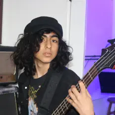 收听 Enok Alvarez、观看音乐视频、阅读小传、查看巡演日期等 ！