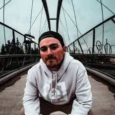 Listen to Woel Jebster, watch music videos, read bio, see tour dates & more!