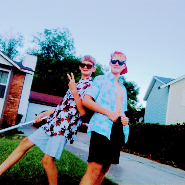 SAVAGE (feat. Lil IZE)