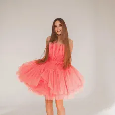 Poslechněte si interpreta Verbaaa, sledujte hudební videa, přečtěte si životopis, podívejte se na data turné a další informace.