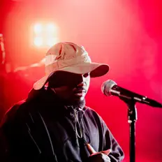 Ouve Philly D, vê vídeos de música, lê a biografia, vê as datas da digressão e muito mais!