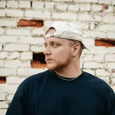 Hunter Robersonを聴いたり、ミュージックビデオを鑑賞したり、経歴やツアー日程などを確認したりしましょう！