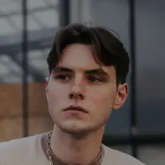 Dengarkan Paul Brunner, tonton video musik, baca bio, lihat tanggal tur & lainnya!