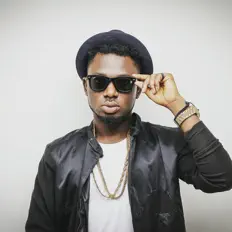 Poslechněte si interpreta Apaatse, sledujte hudební videa, přečtěte si životopis, podívejte se na data turné a další informace.