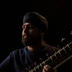 Jasdeep Singh Degunを聴いたり、ミュージックビデオを鑑賞したり、経歴やツアー日程などを確認したりしましょう！